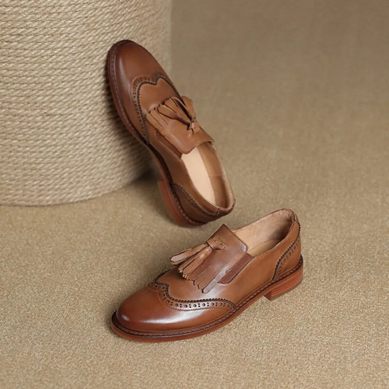 Brogue Loafers with Tassels Womens Handmade Wingtip Shoes in Black/Brown