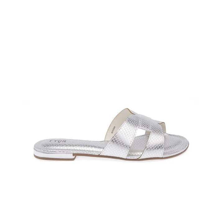 Chic Minimalist Flats BDV 099