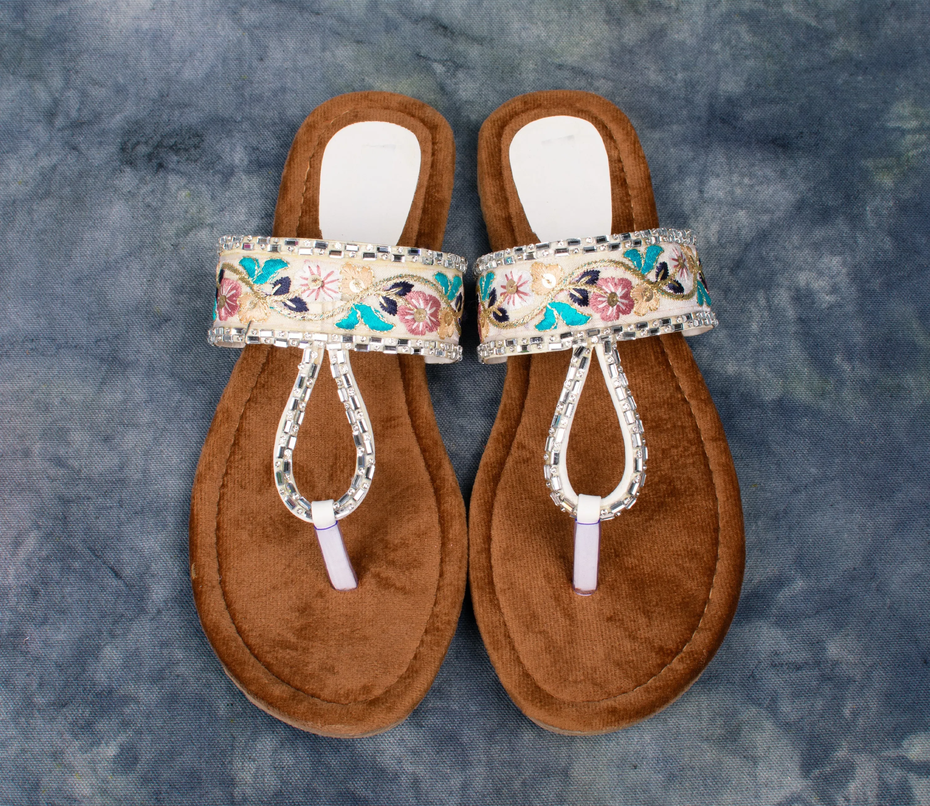 Embroidered Velvet Flat Sandals for Women – Traditional Handcrafted Footwear