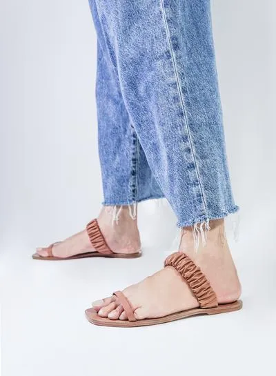 Lara Scrunchy Sandal