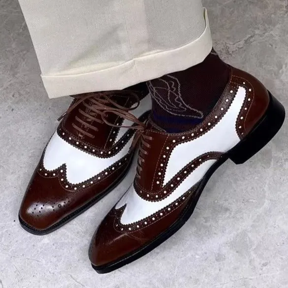 Luxorique Timeless Elegance Lace-Up