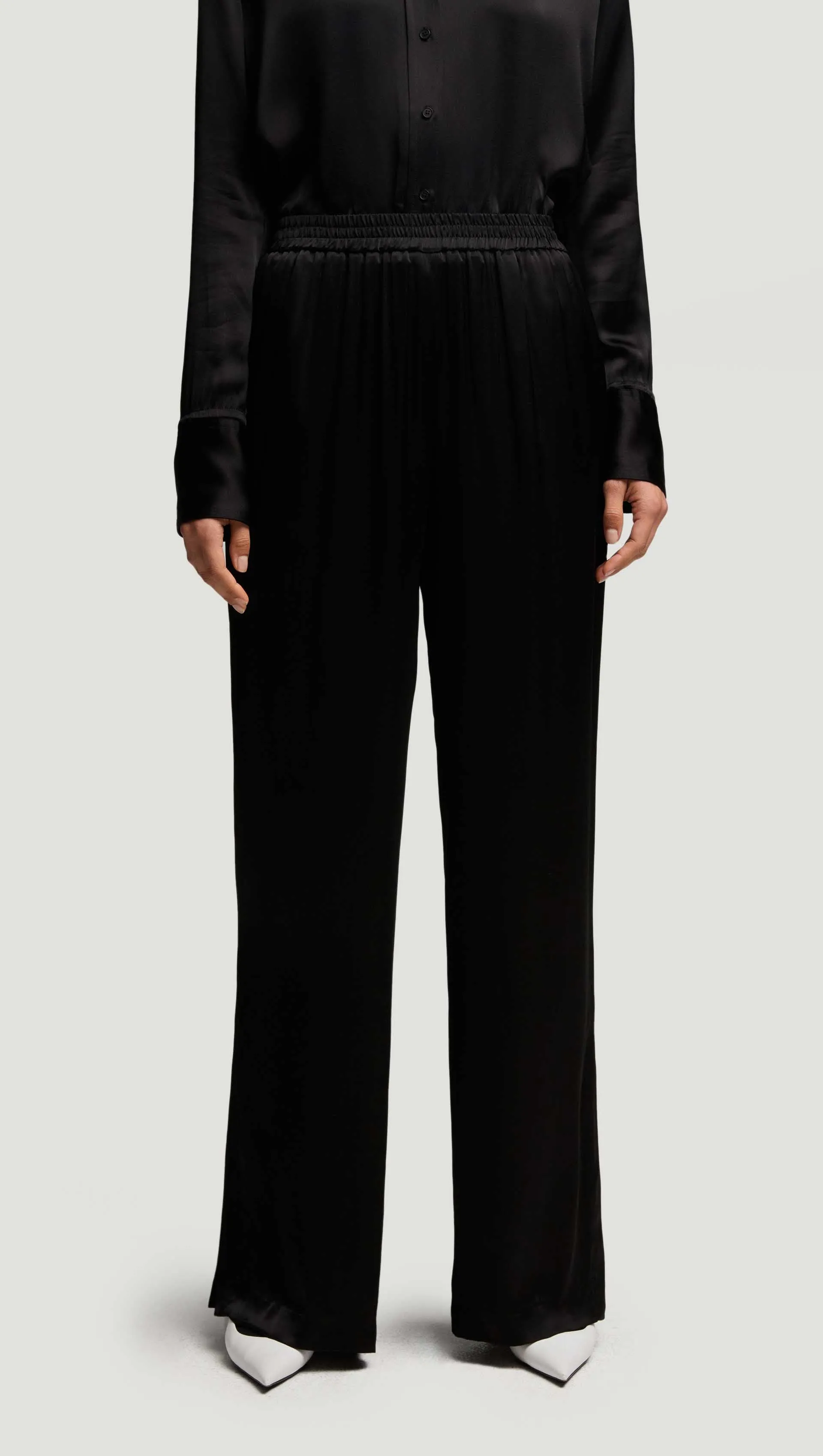 Pull-Up Pant in Viscose Satin | Black