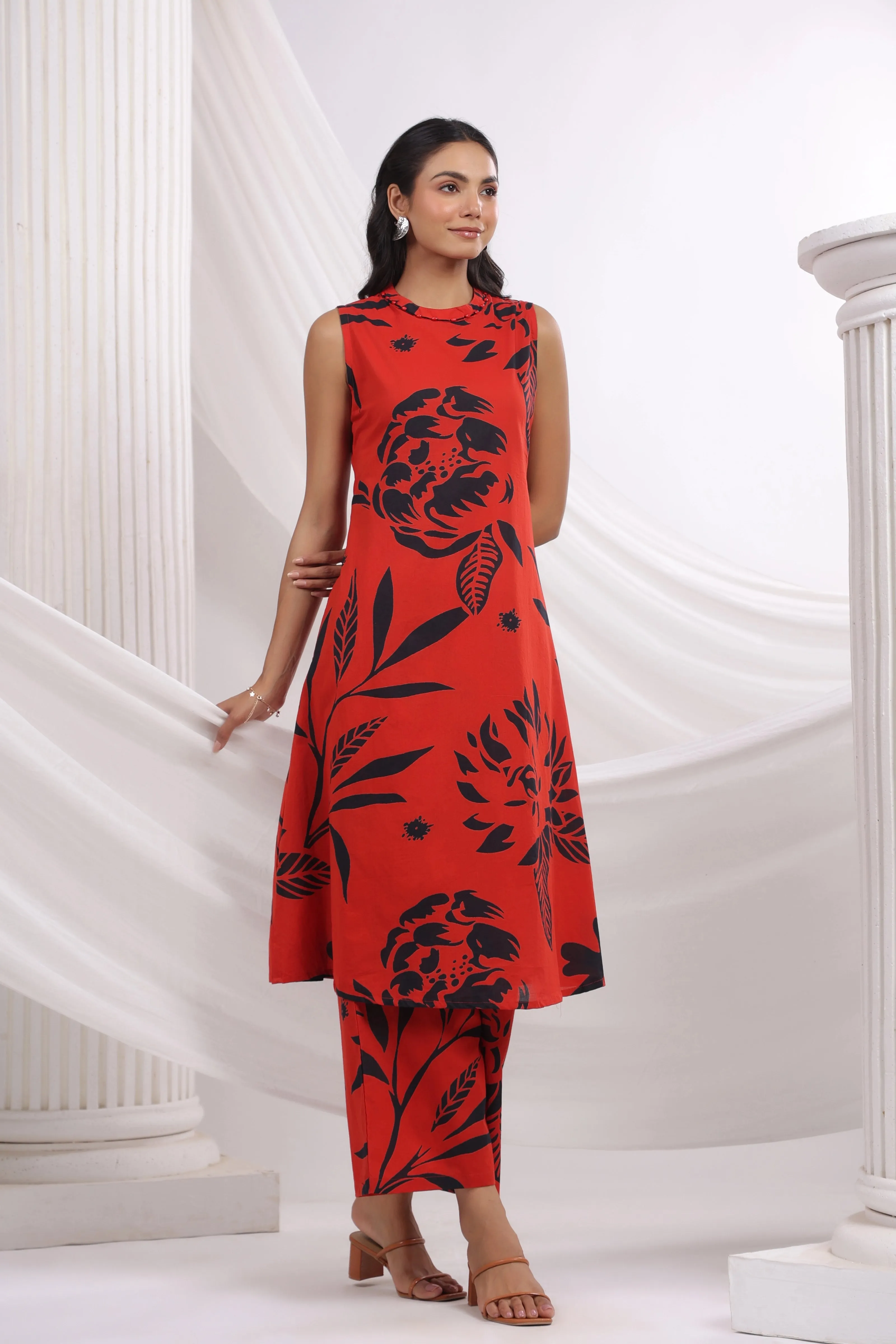 Red & Black Bold Floral Beaded Ethnic Kurta Pant Set