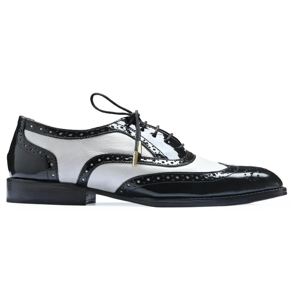 THE LONDON BROGUES IN BLACK & WHITE